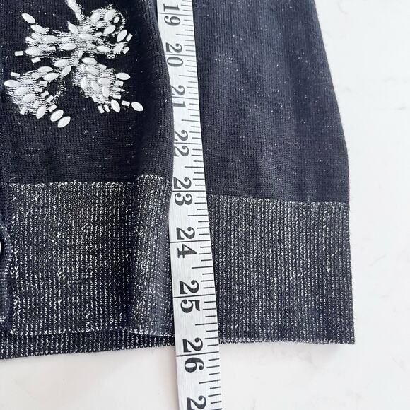 Diane von Furstenberg Black Merino Wool Floral V-Neck Button Cardigan Sweater M - Picture 8 of 10